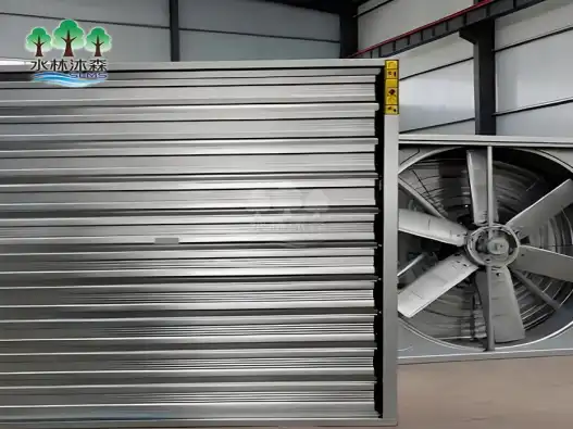 How do negative pressure fan units improve air quality in farm buildings?